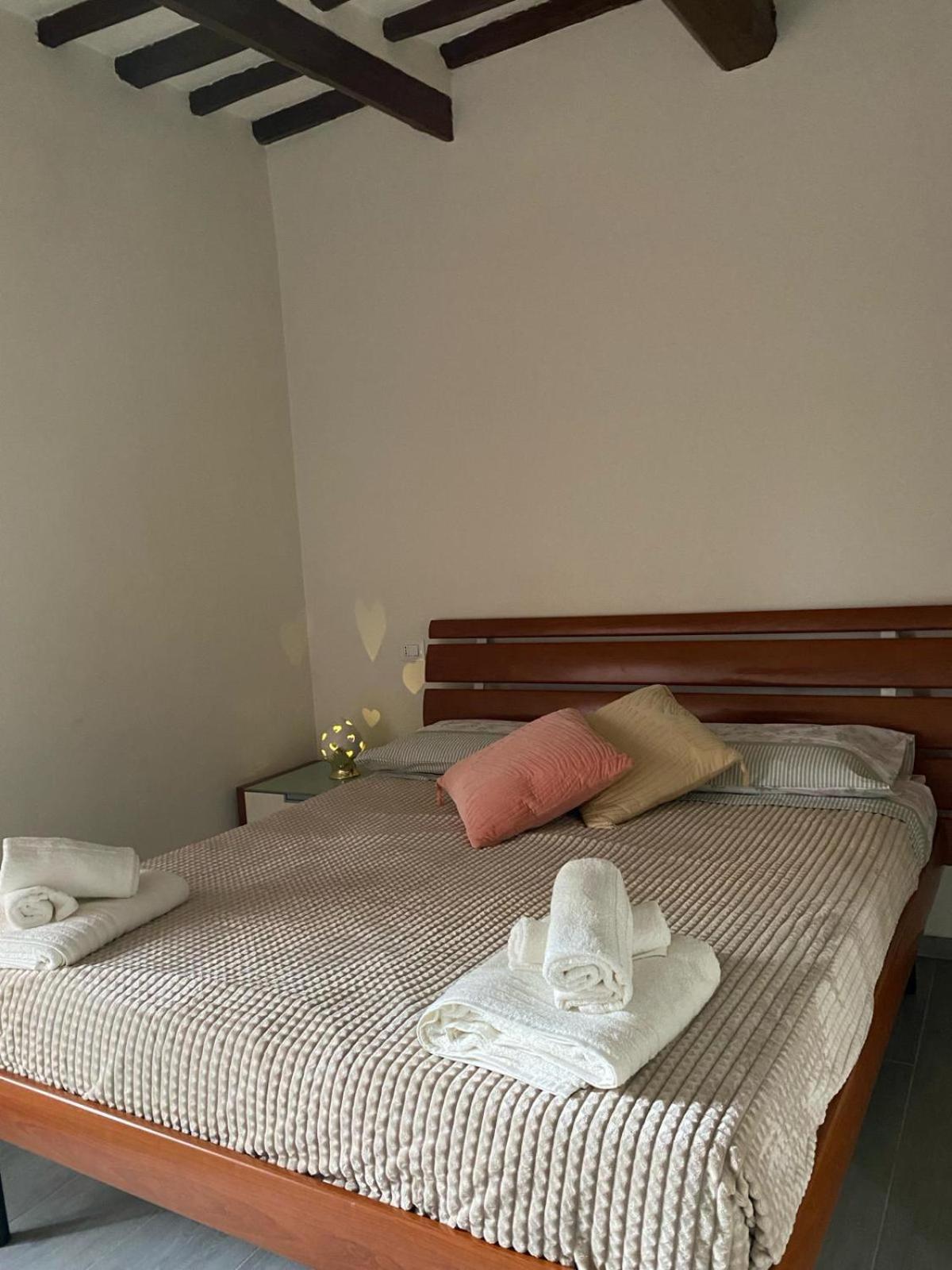 蒙塔约内Casa Borghellina公寓 外观 照片